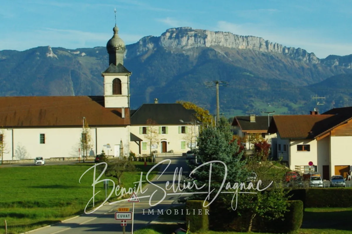 Prix au m2 à Cuvat en 2025 – Vue du village