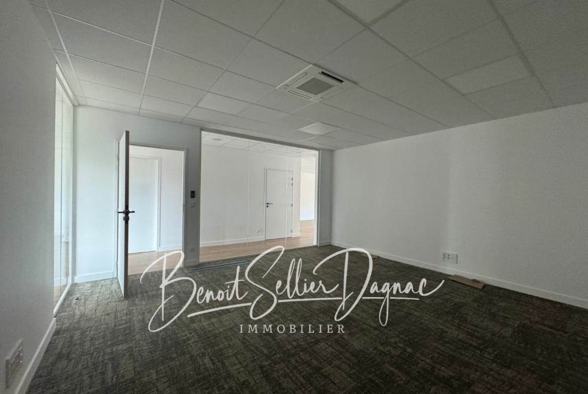 Bureaux à vendre à Annecy, accessibles depuis l’A41, idéal professions libérales ou entreprises