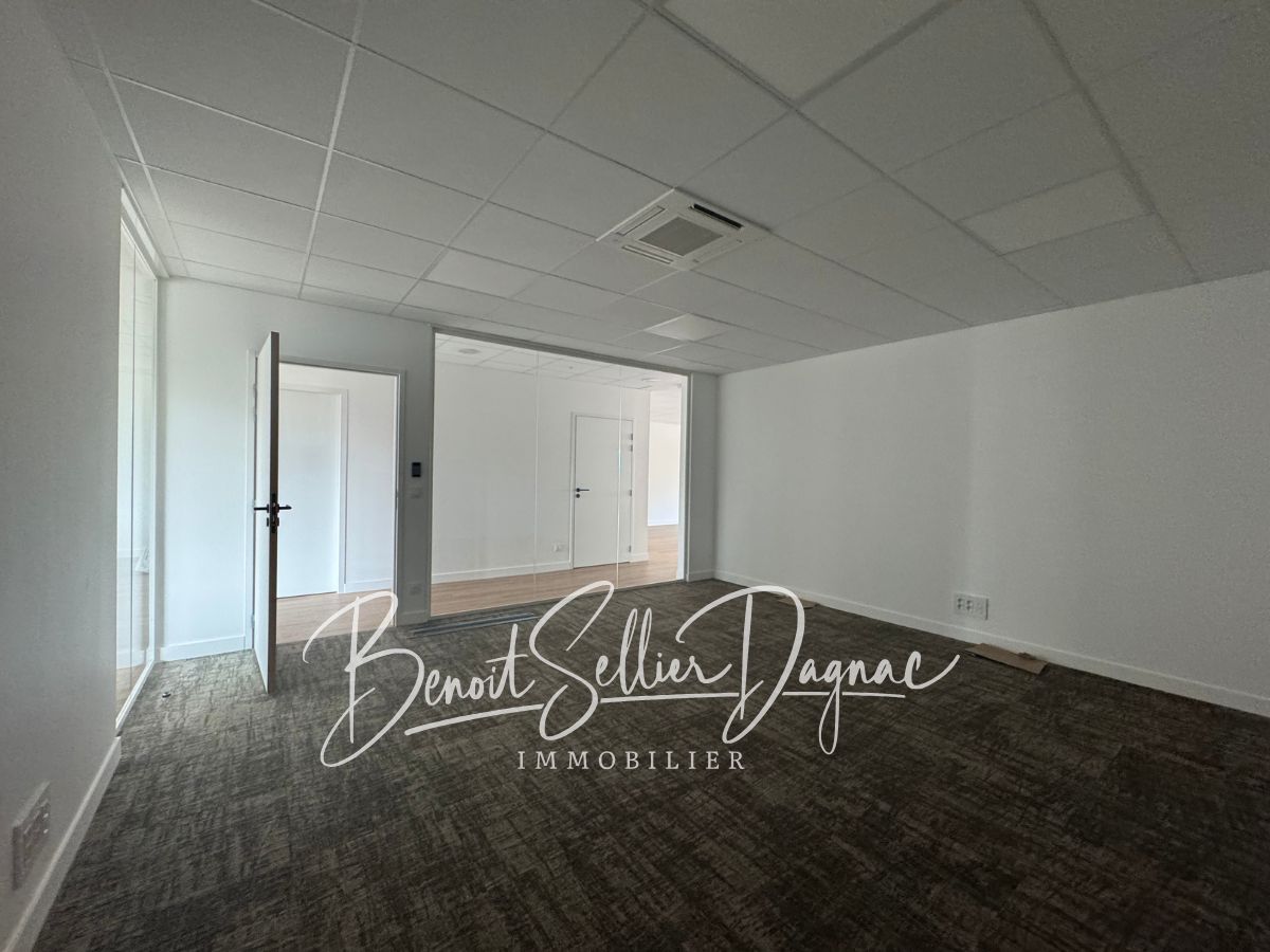 Bureaux à vendre à Annecy, accessibles depuis l’A41, idéal professions libérales ou entreprises
